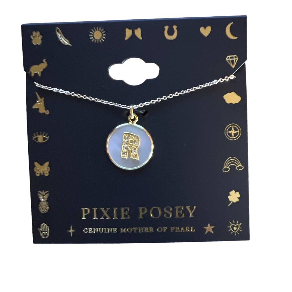 Pixie Posey Mother of Pearl 18K Plated Pendant Necklace NWT